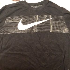 Nikes men’s XL t shirt worn once